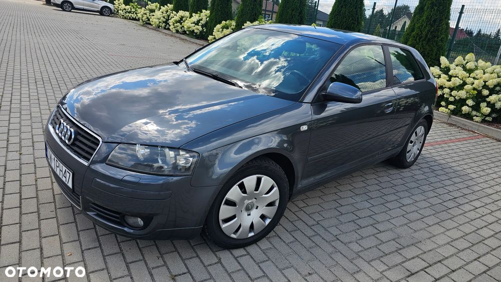 Audi A3 3-drzwiowe 1.6 FSI Ambiente - 6