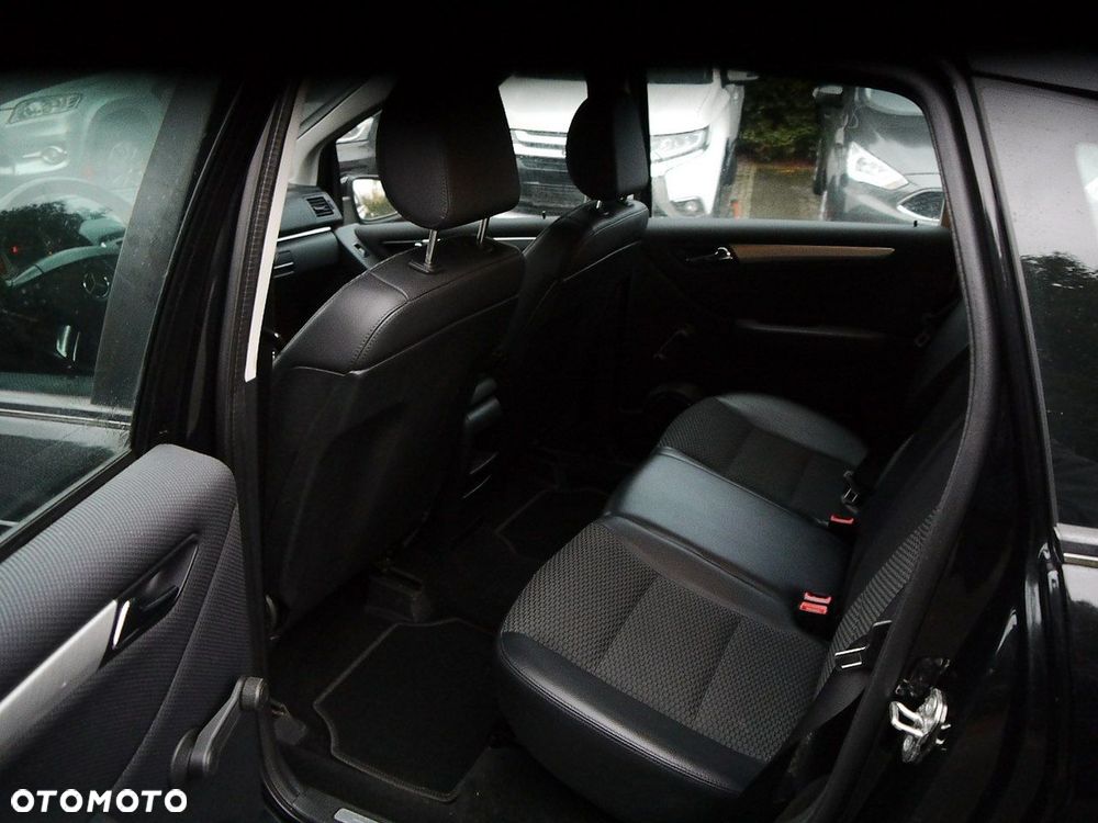 Mercedes-Benz Klasa B - 27