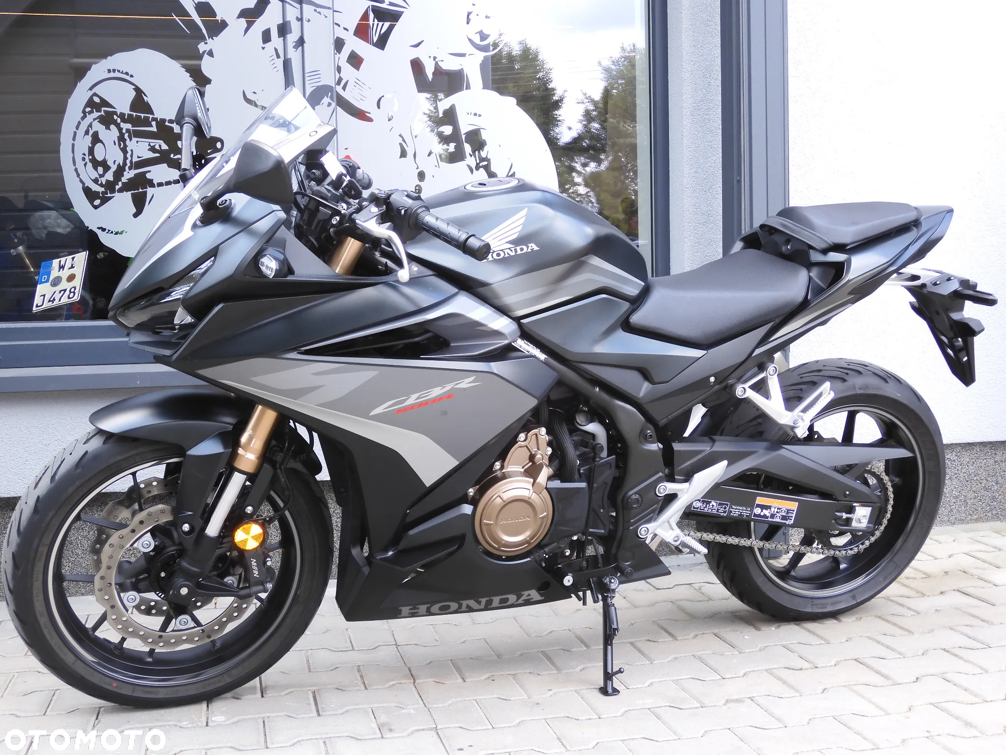 Honda CBR - 37