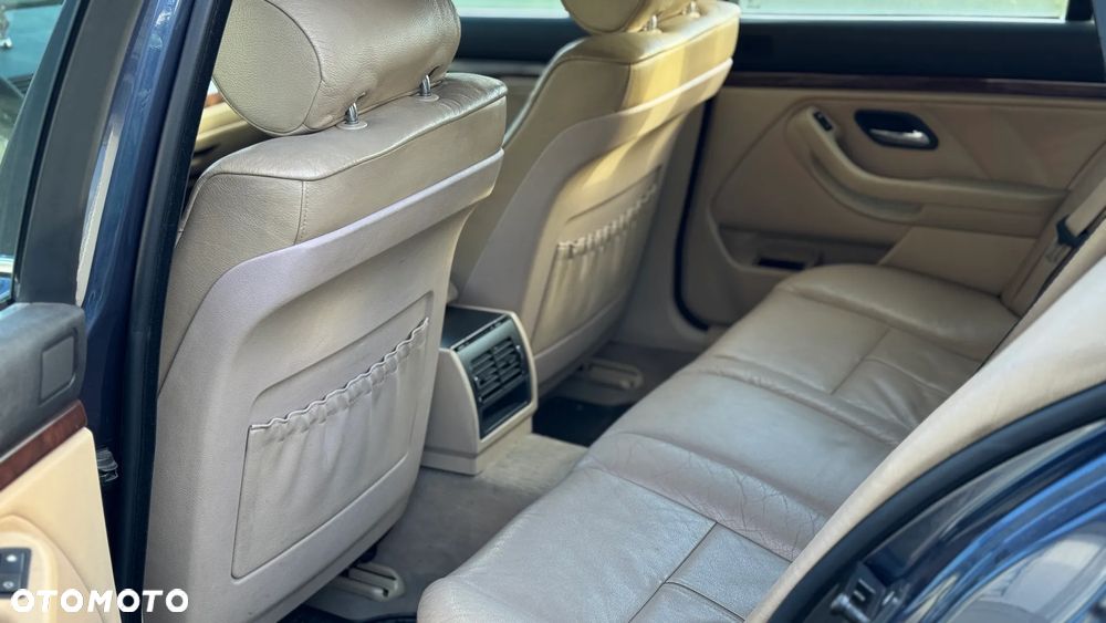 BMW Seria 5 - 11