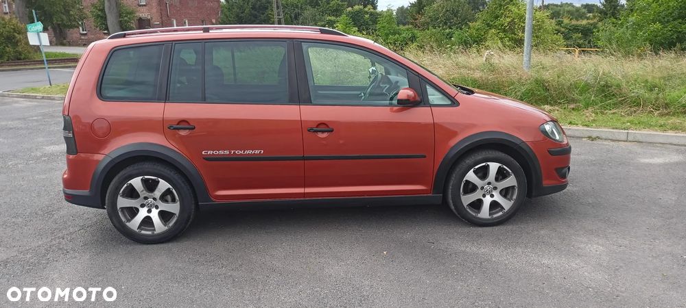 Volkswagen Touran 1.9 TDI DPF Cross - 2