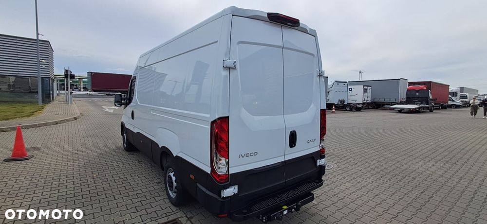 Iveco 35S16BA8 V - 6