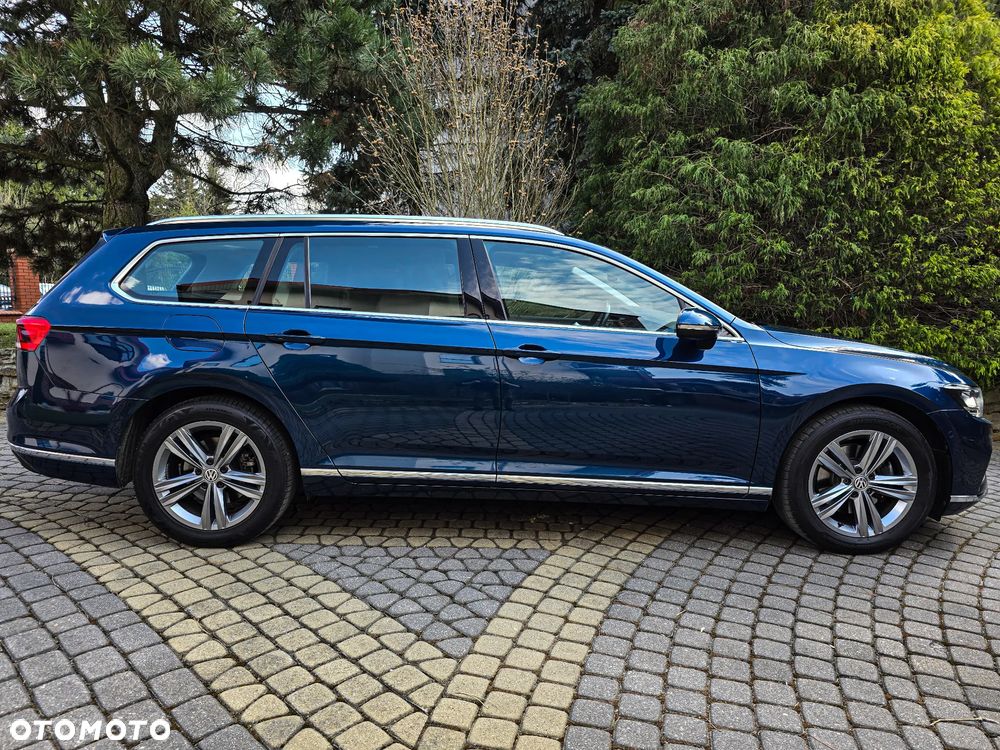 Volkswagen Passat Variant 2.0 TDI EVO Elegance DSG - 11