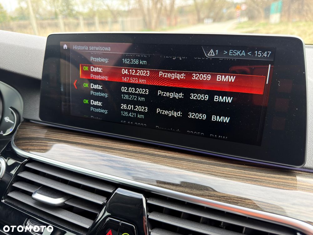 BMW Seria 5 530d xDrive Luxury Line - 35