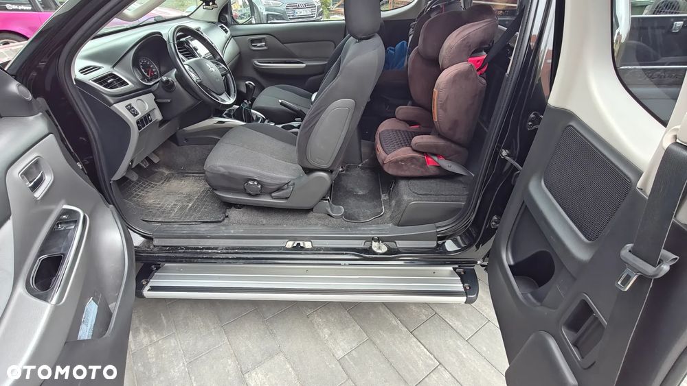 Mitsubishi L200 2.4 d DC Black Edition EU6 - 5