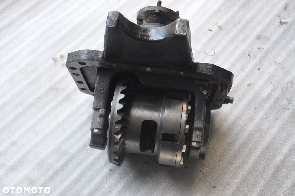 WKŁAD MOSTU DYFERENCJAŁ CASE/ NEW HOLLAND NR 230713 / 67491151