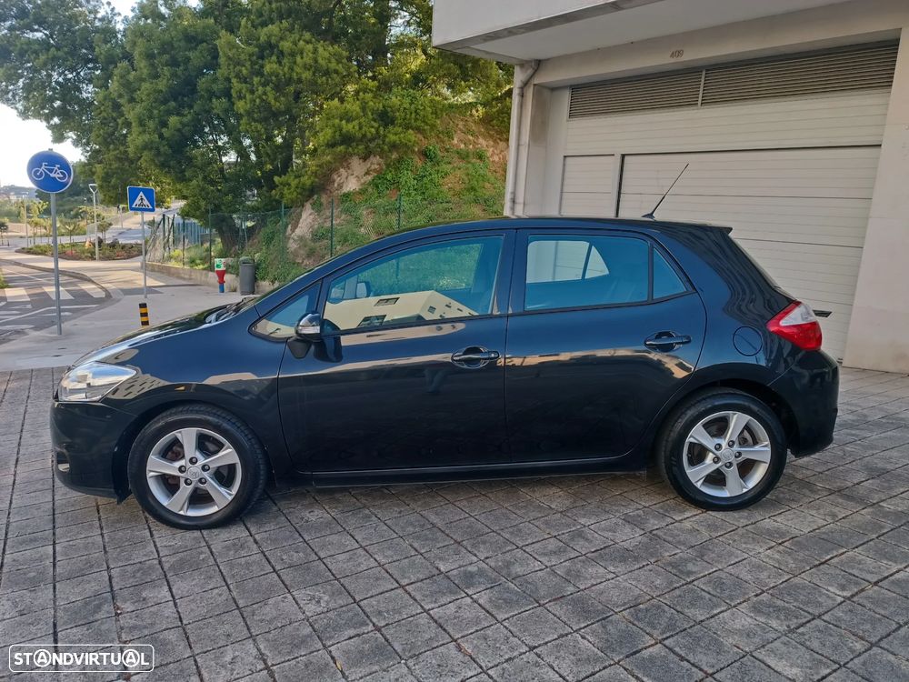 Toyota Auris 1.4 D-4D Comfort+Pack Style - 4