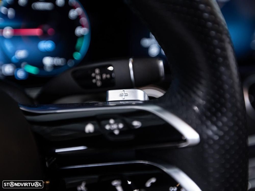 Mercedes-Benz E 300 de AMG Line - 23