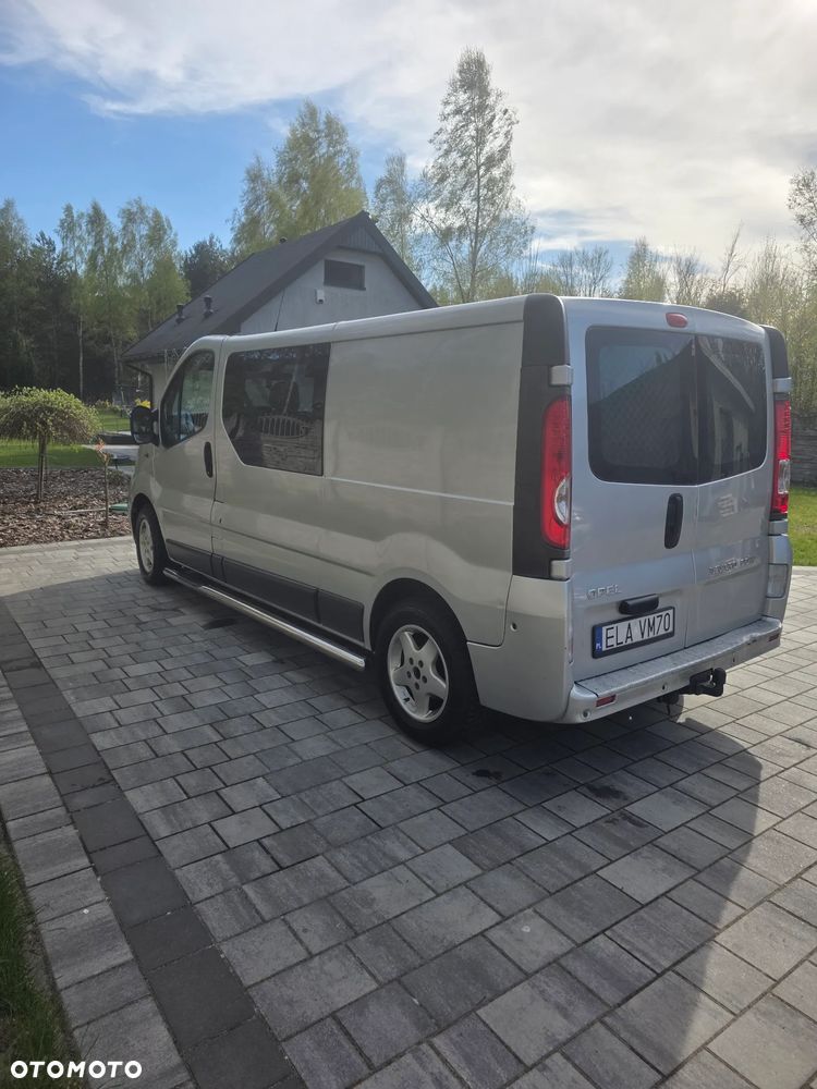 Opel Vivaro - 9