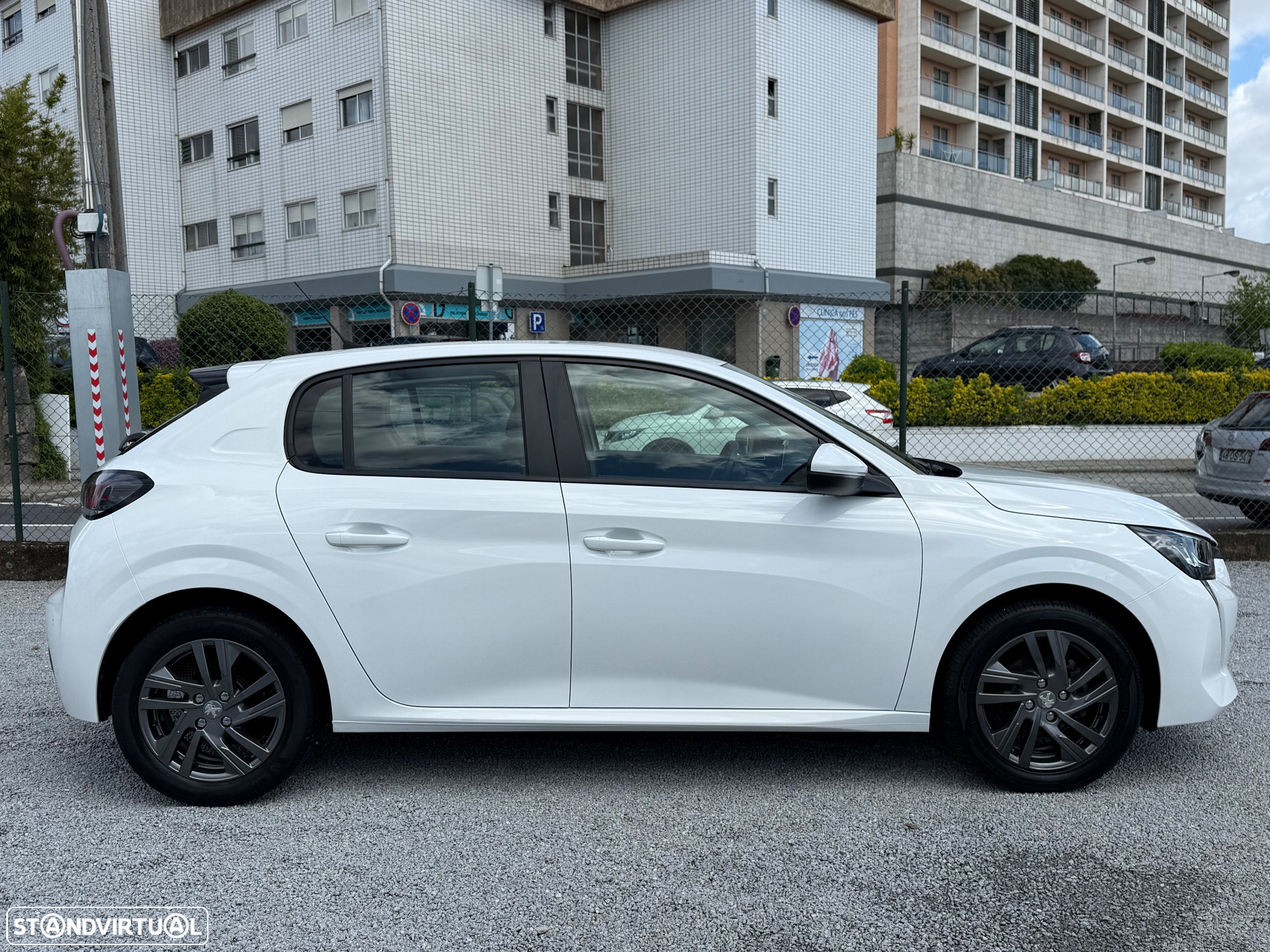 Peugeot 208 1.2 PureTech Active - 9