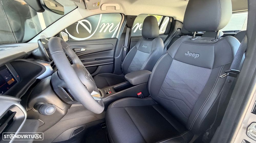 Jeep Avenger 1.2 T3 48V 4xe Hybrid eAWD Auto Upland - 7