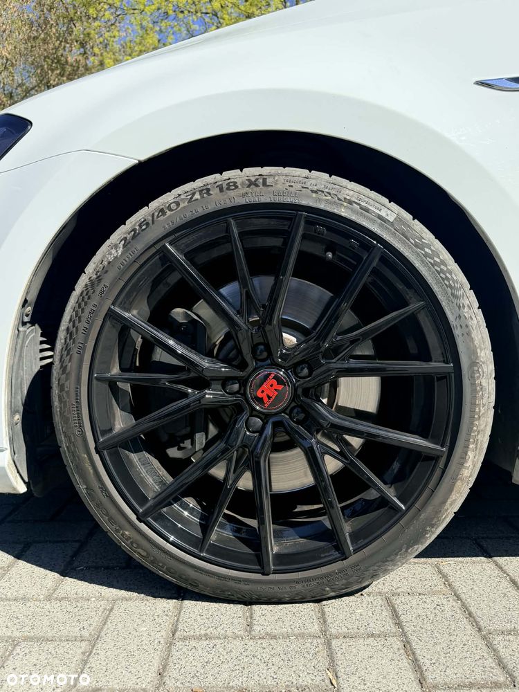 Volkswagen Golf 2.0 TSI BMT 4Mot R DSG - 8