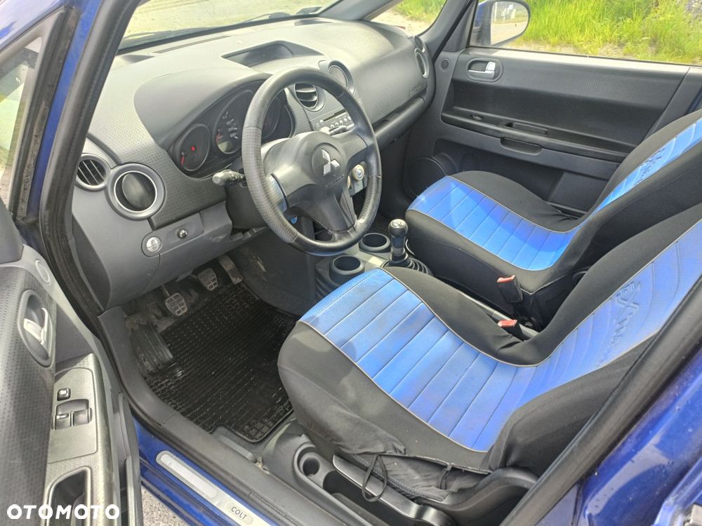 Mitsubishi Colt - 7