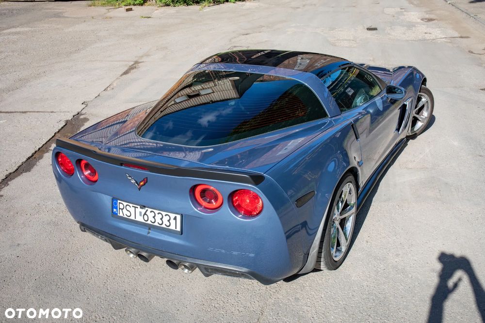 Chevrolet Corvette - 18