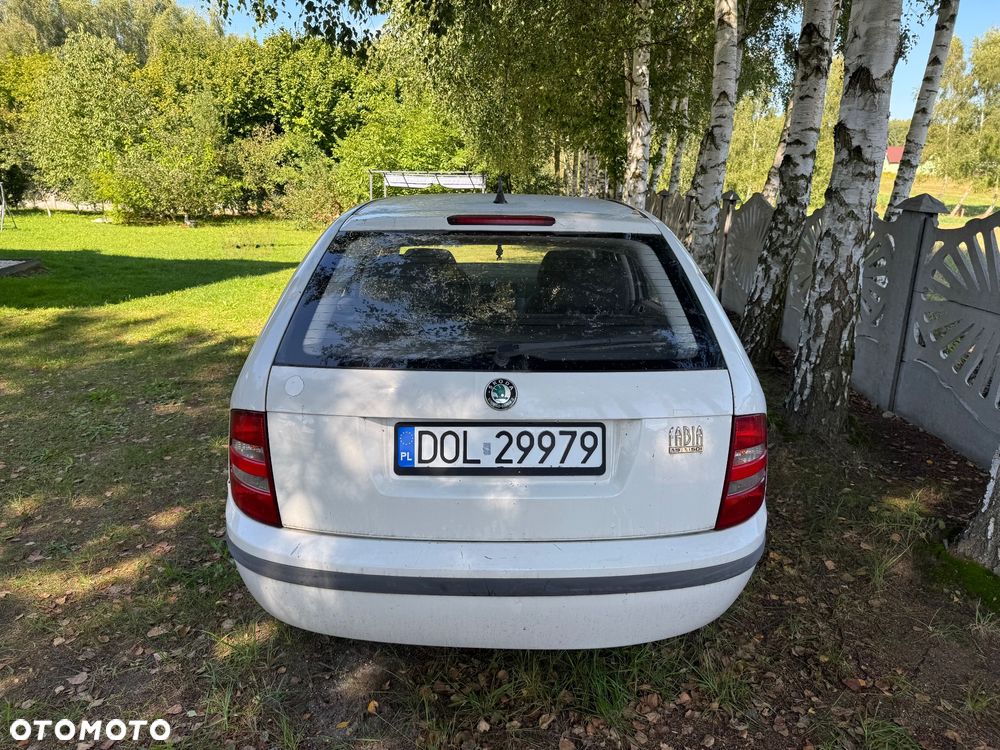 Skoda Fabia - 4