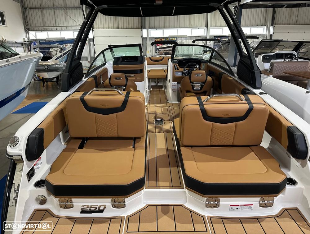 Chaparral 250 OSX - 5