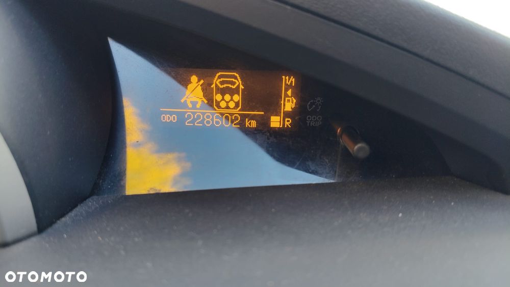 Toyota Verso 2.0 D-4D Luna 7os - 11