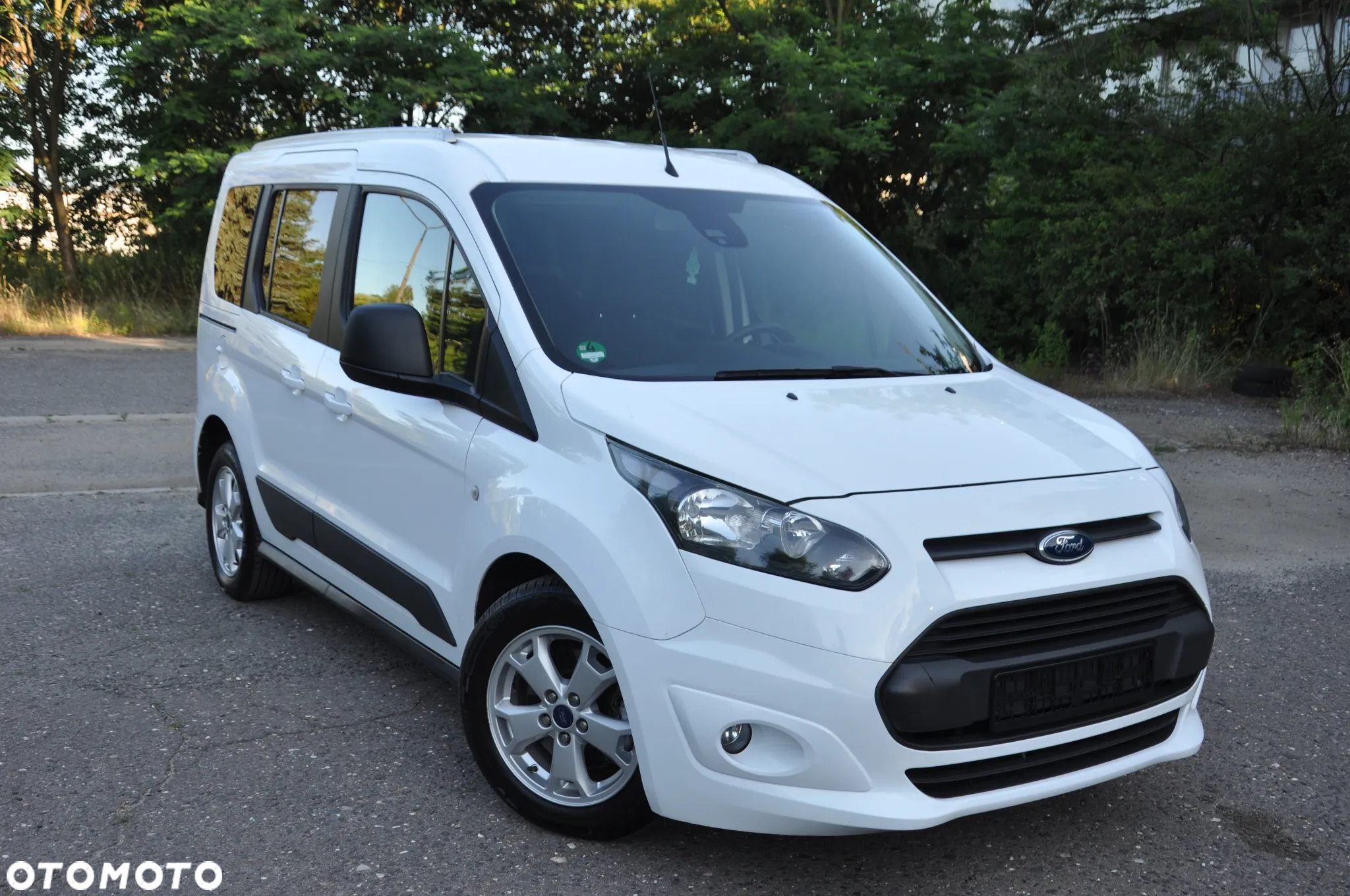 Ford Tourneo Connect - 8