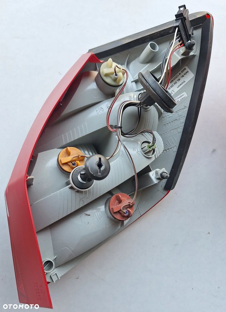 LAMPA LEWY TYŁ -SKODA FABIA II  2008r HATCHBACK/ EUROPA - 2