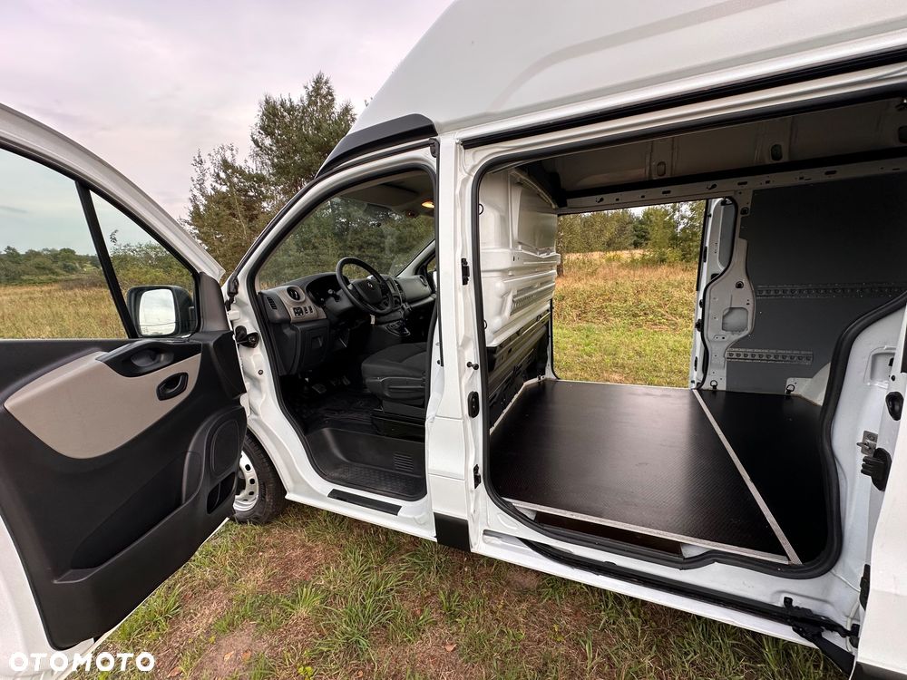 Renault Trafic - 13