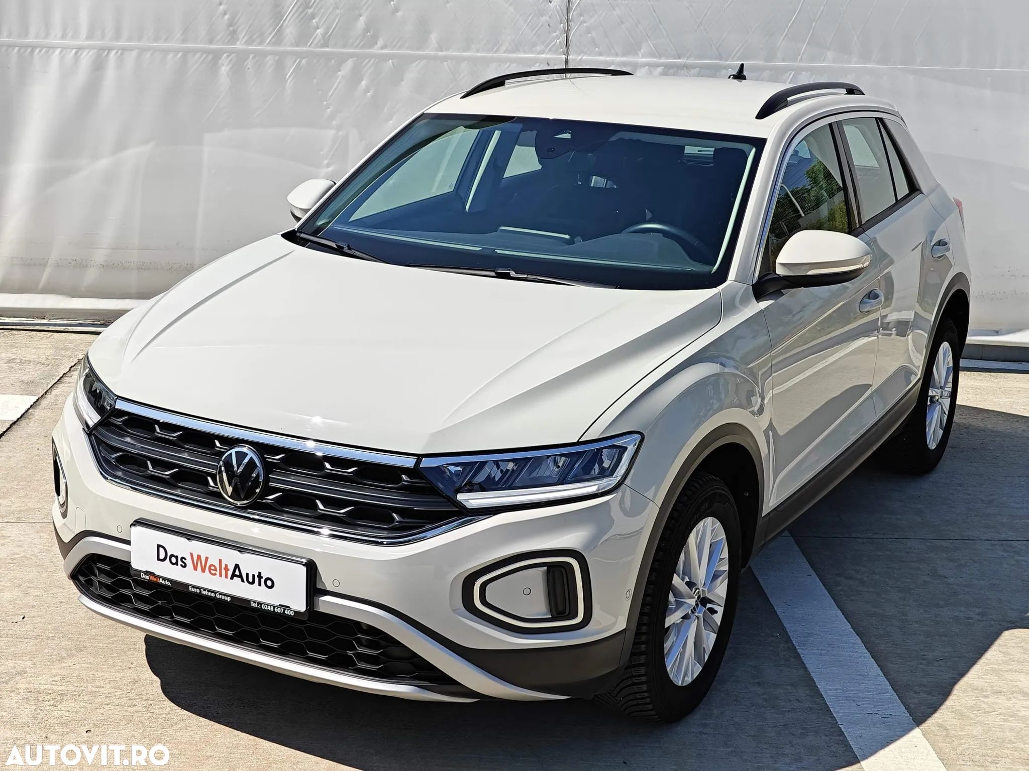 Volkswagen T-ROC 1.5 TSI DSG Life - 1