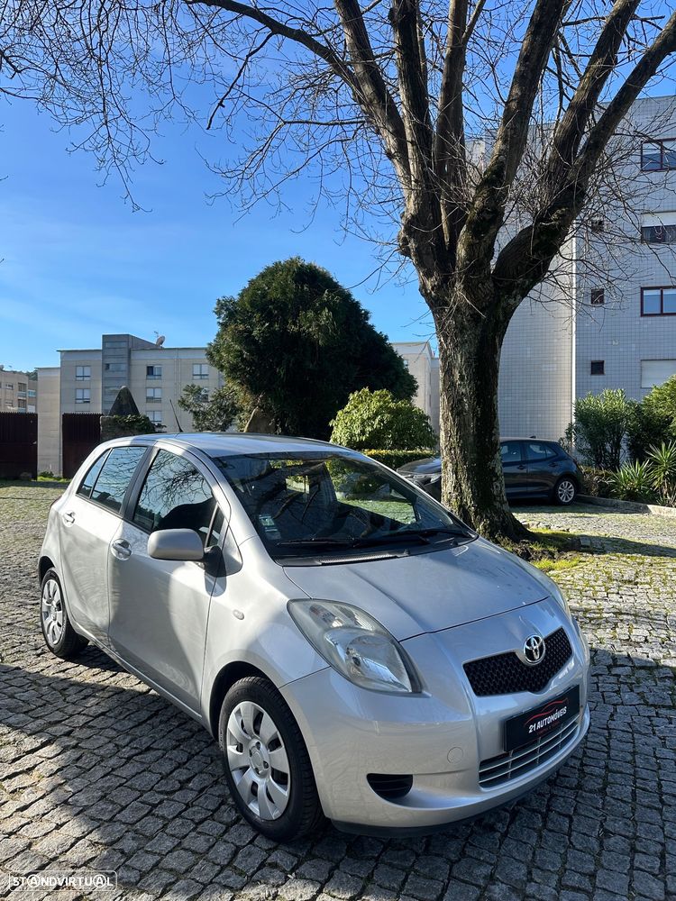 Toyota Yaris 1.0 VVT-i AC - 10