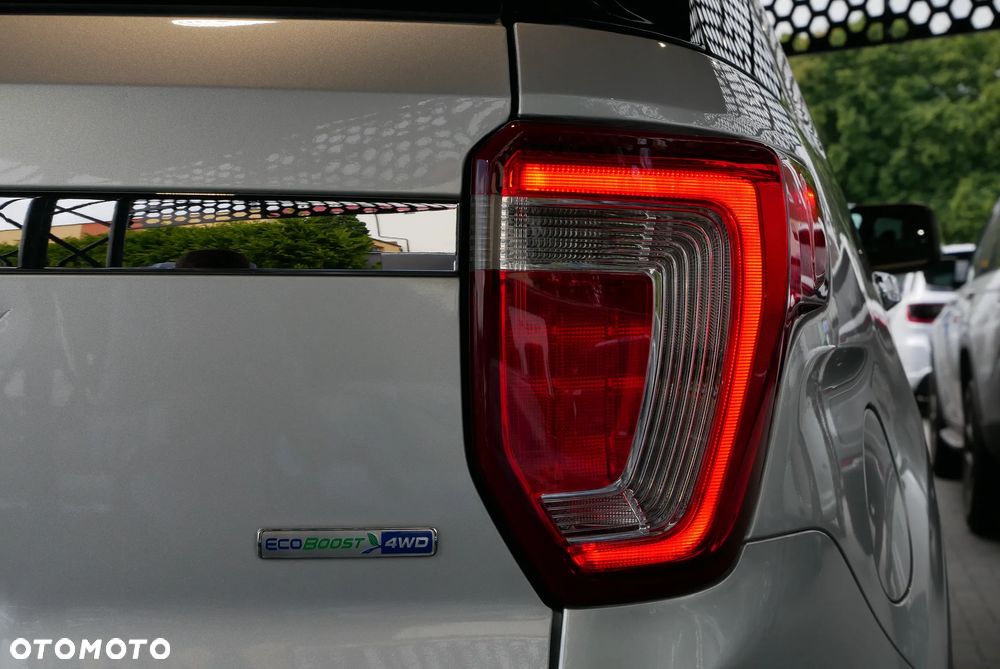 Ford Explorer - 37