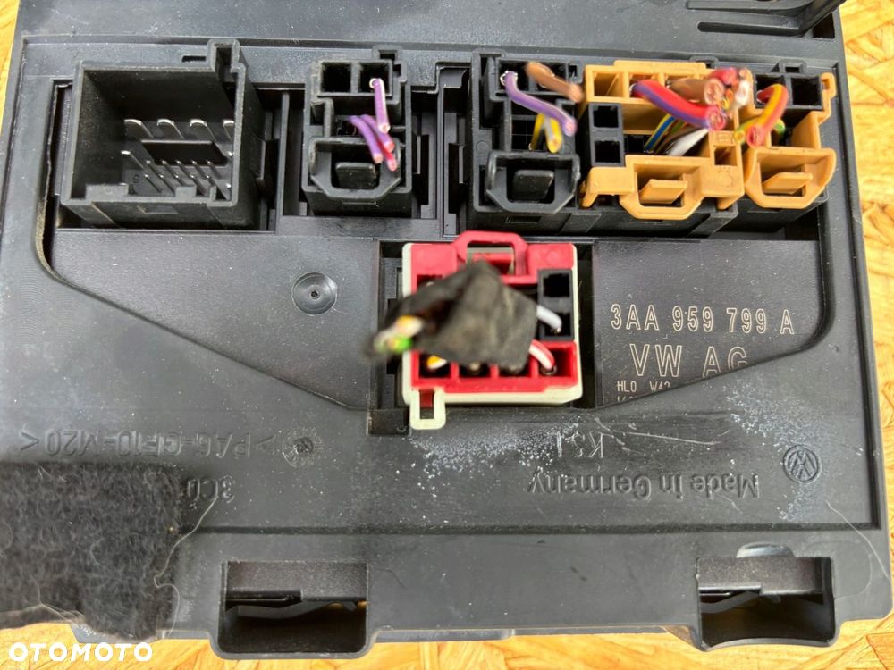 VW PASSAT B7 CC MODUŁ STEROWNIK KESSY 3AA 959 799 A - 2