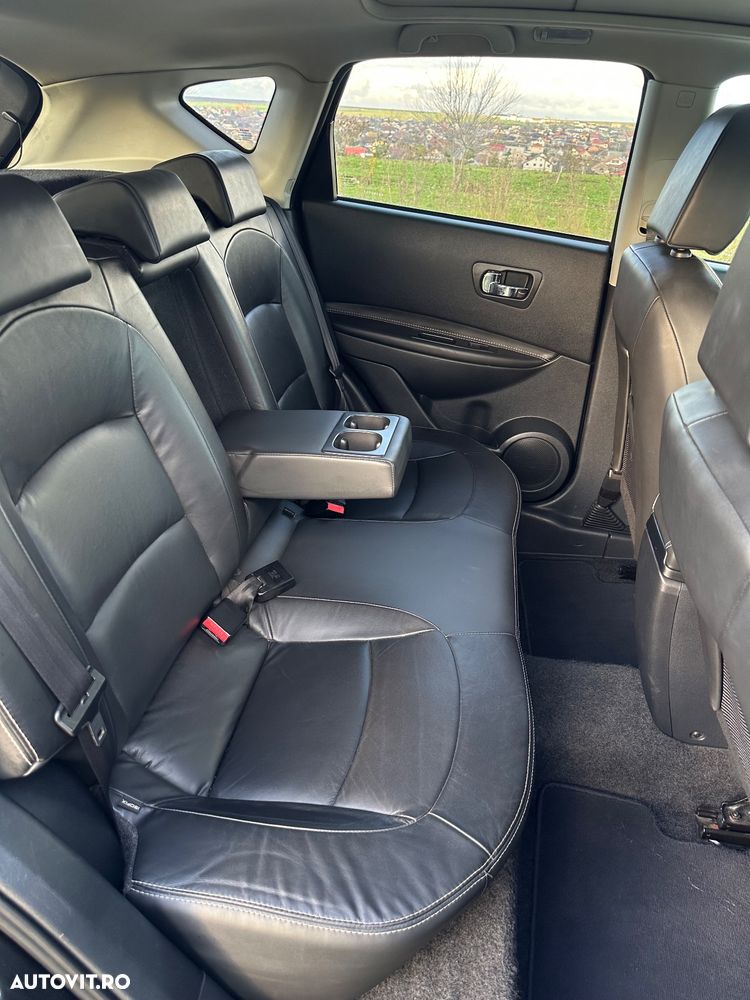 Nissan Qashqai 2.0 DCI 4 x 4 DPF Aut tekna - 9