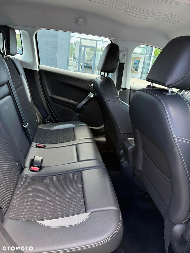 Peugeot 2008 1.2 Pure Tech Style - 8