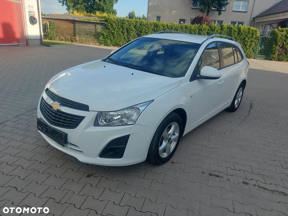 Chevrolet Cruze 1.6 LS - 1