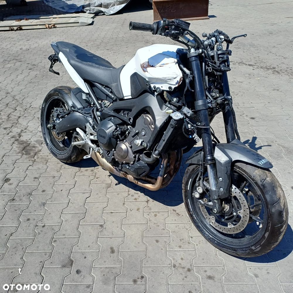 Yamaha MT - 5