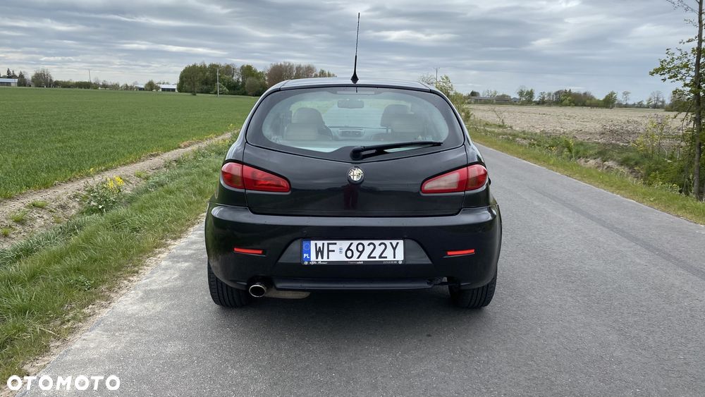 Alfa Romeo 147 1.9 JTD 16V Progression - 8