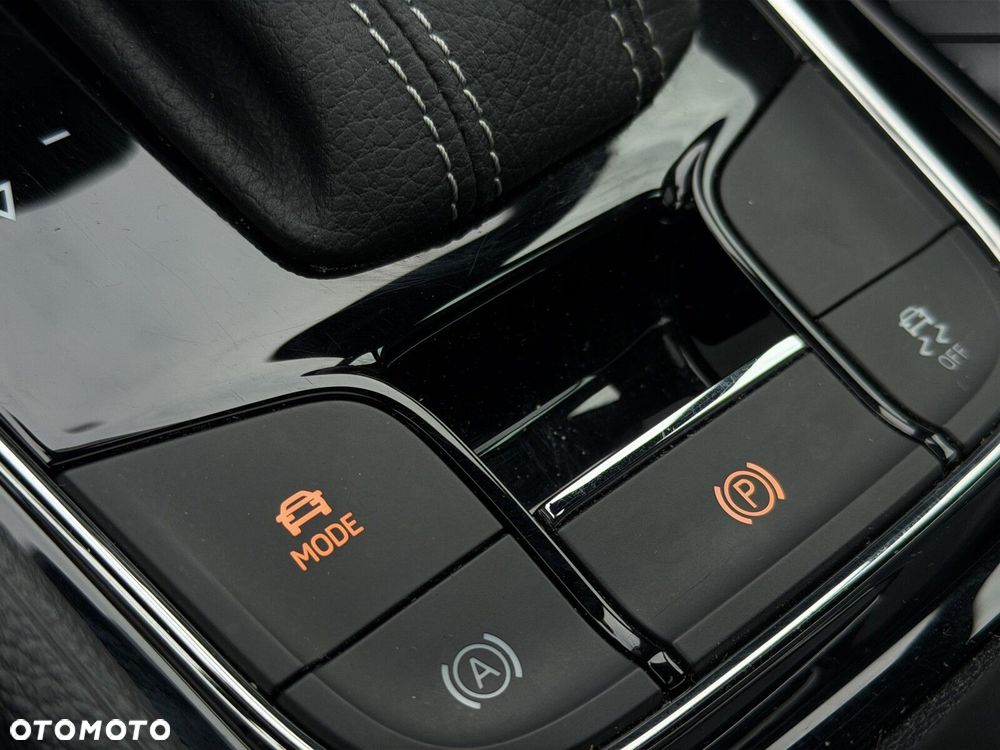 Skoda Karoq 1.5 TSI ACT Sportline DSG - 24