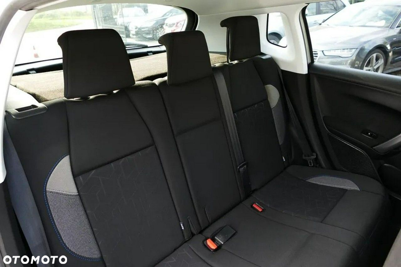 Peugeot 2008 1.2 Pure Tech GPF Allure S&S - 27