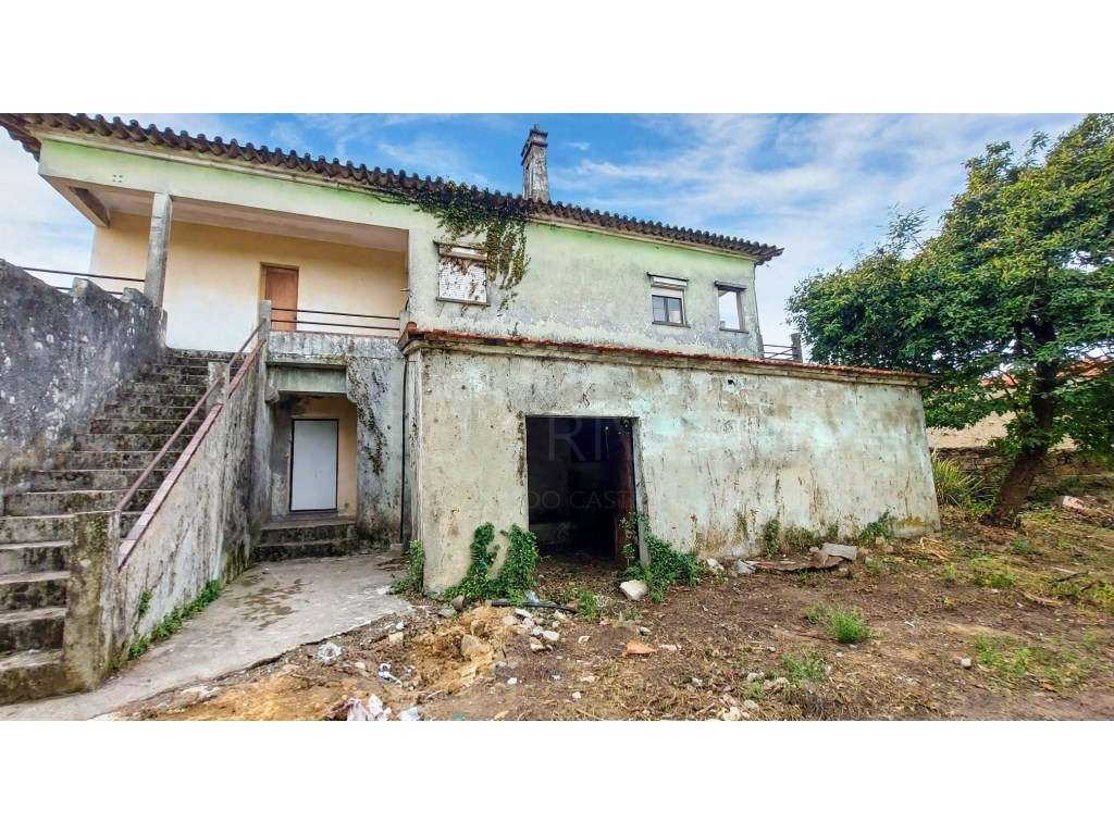 Moradia T5 à venda para reabilitação em Barroselas, Viana do Castelo - Grande imagem: 4/20