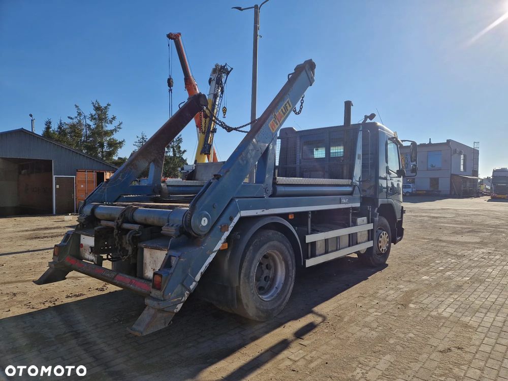 Volvo FM-4X2R - 5