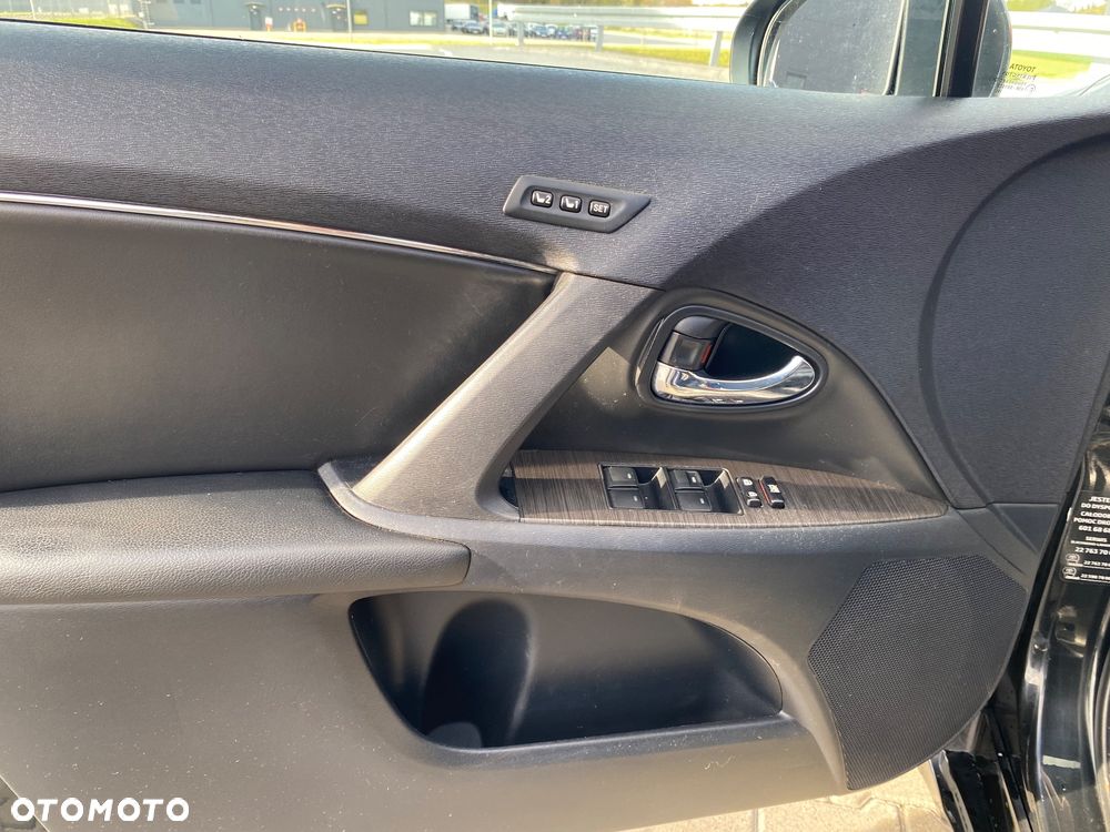 Toyota Avensis 2.2 D-4D Prestige - 22