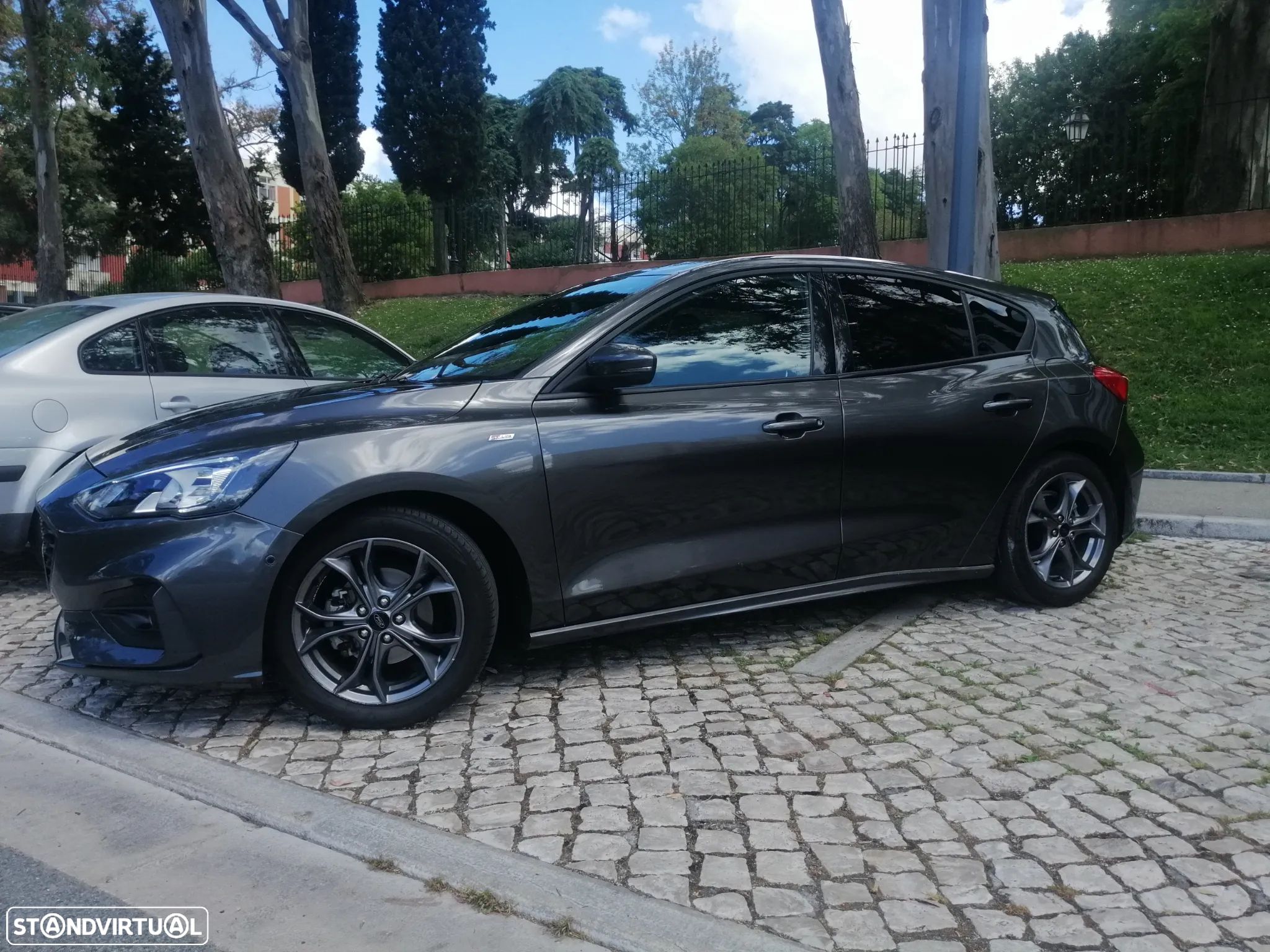 Ford Focus 1.0 EcoBoost MHEV ST-Line - 1
