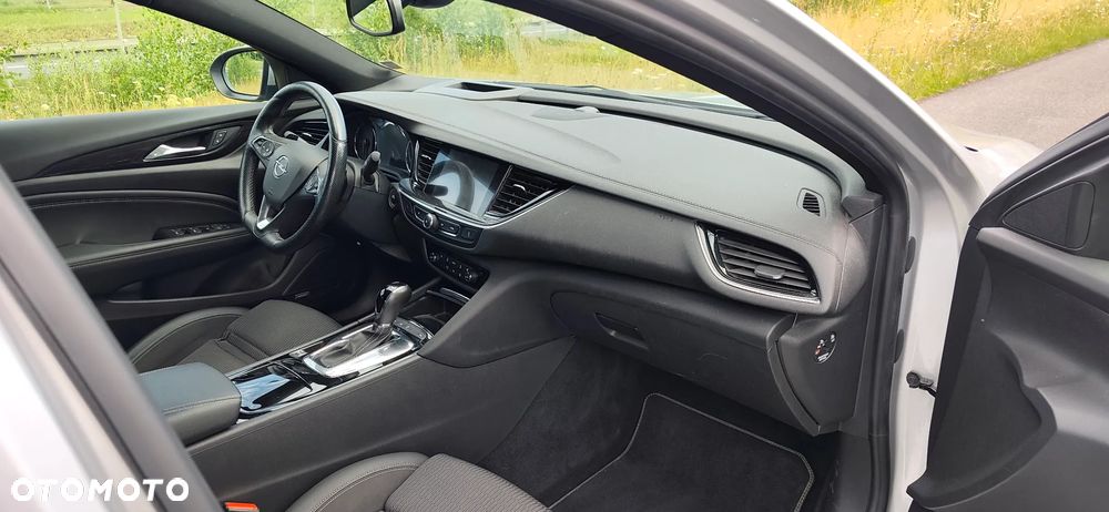 Opel Insignia 2.0 T 4x4 GSi S&S - 19