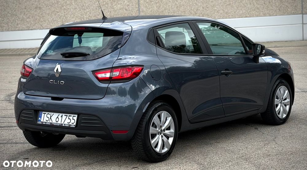 Renault Clio 1.2 16V 75 Experience - 4