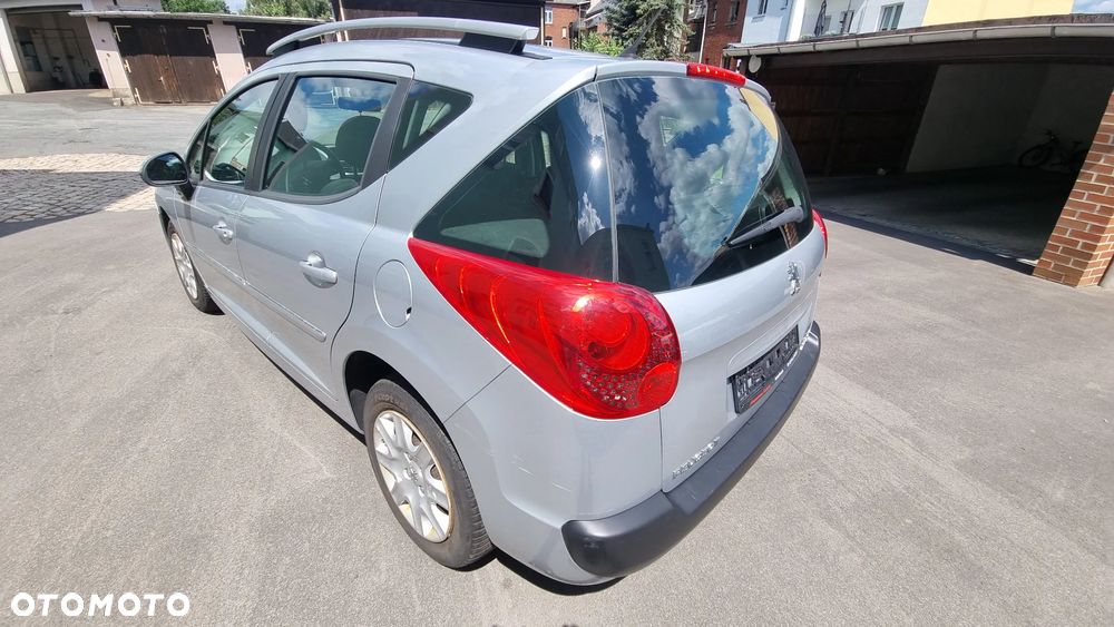 Peugeot 207 1.4 Presence nICE - 6
