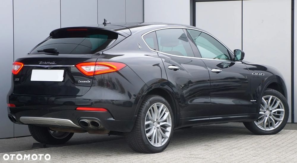 Maserati Levante S Granlusso - 4