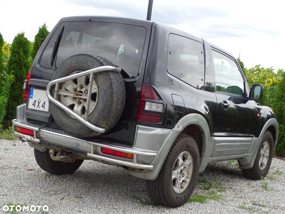 Mitsubishi Pajero - 17