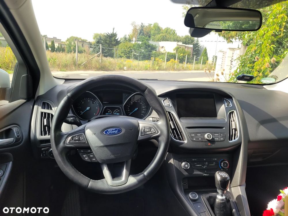 Ford Focus - 22