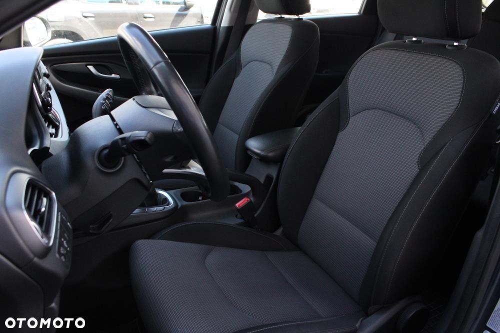 Hyundai i30 - 25