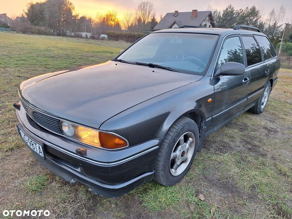 Mitsubishi Sigma - 1