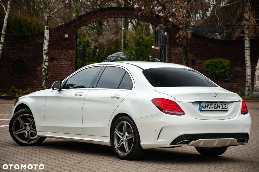 Mercedes-Benz Klasa C 200 7G-TRONIC AMG Line - 34