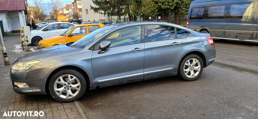 Citroën C5 HDi 140 FAP Confort - 2
