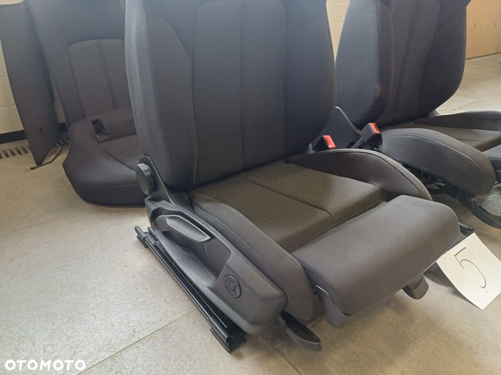 NR 5 Wnętrze materiałowe Audi A6 C8 2021 rok kombi fotele przód sport - 3